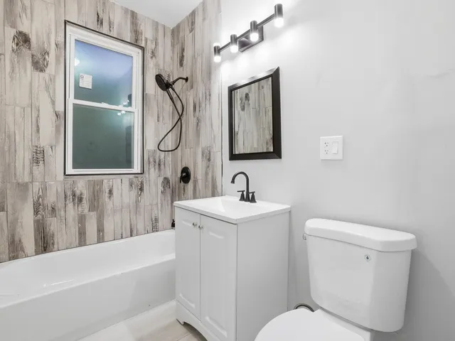 $399,990 | 8011 South Dante Avenue, Chicago, IL 60619