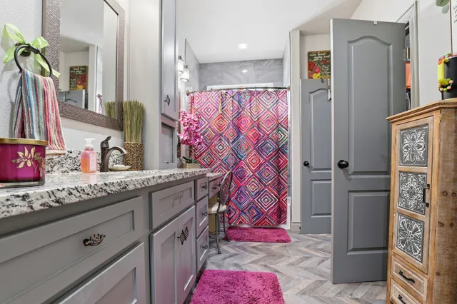 $489,000 | 12403 Emerald Lane, Mont Belvieu, TX 77535