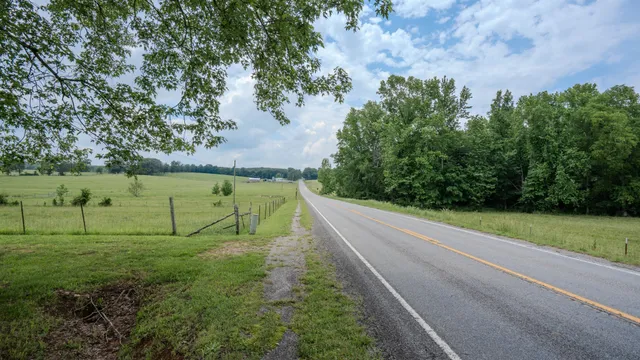 $399,000 | 5225 Pumping Station Road, Iron City, TN 38463
