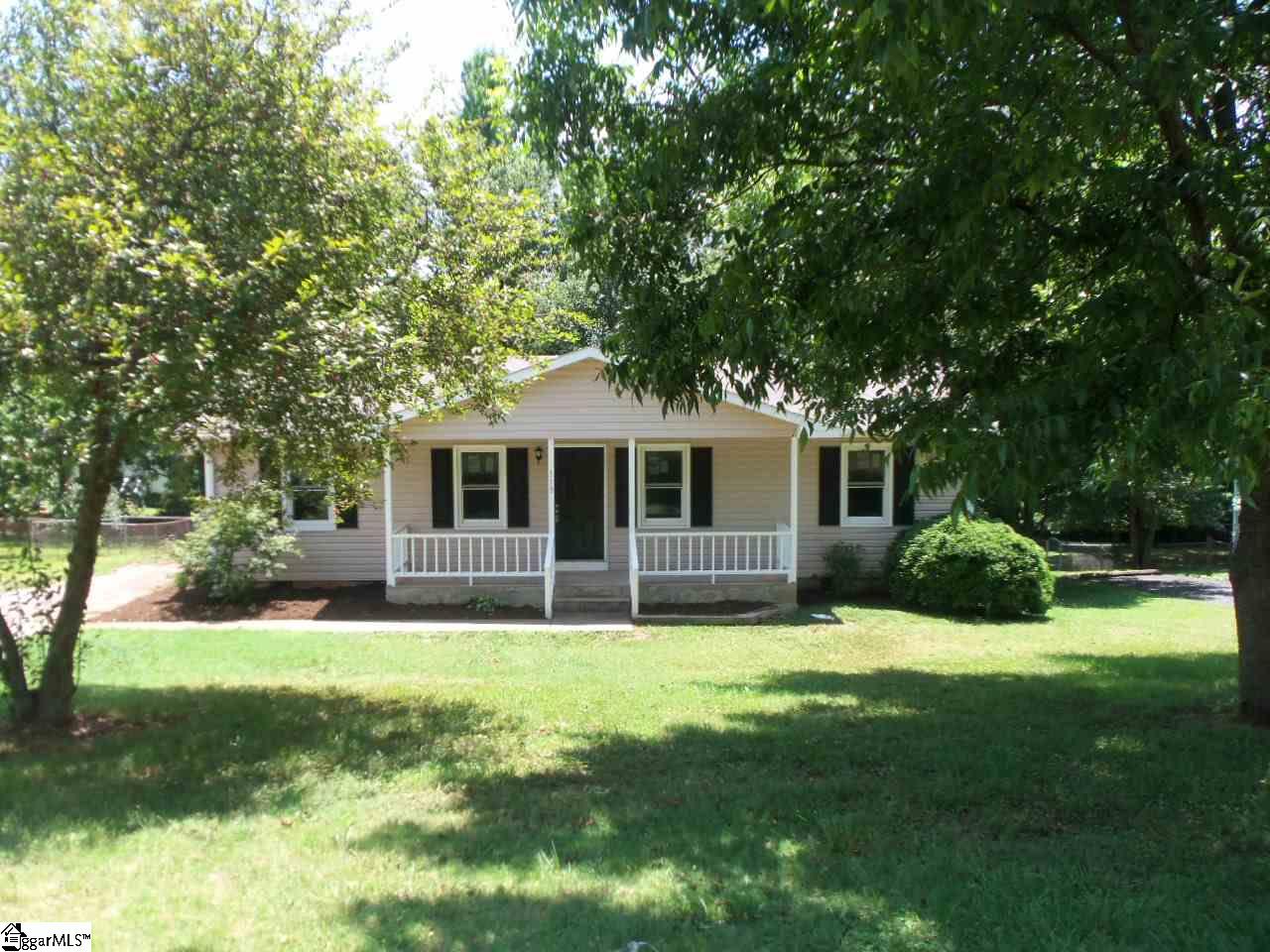 119 Blueberry Lane Inman, SC 29349 - Photo 2 of 19 Gallery Image 2