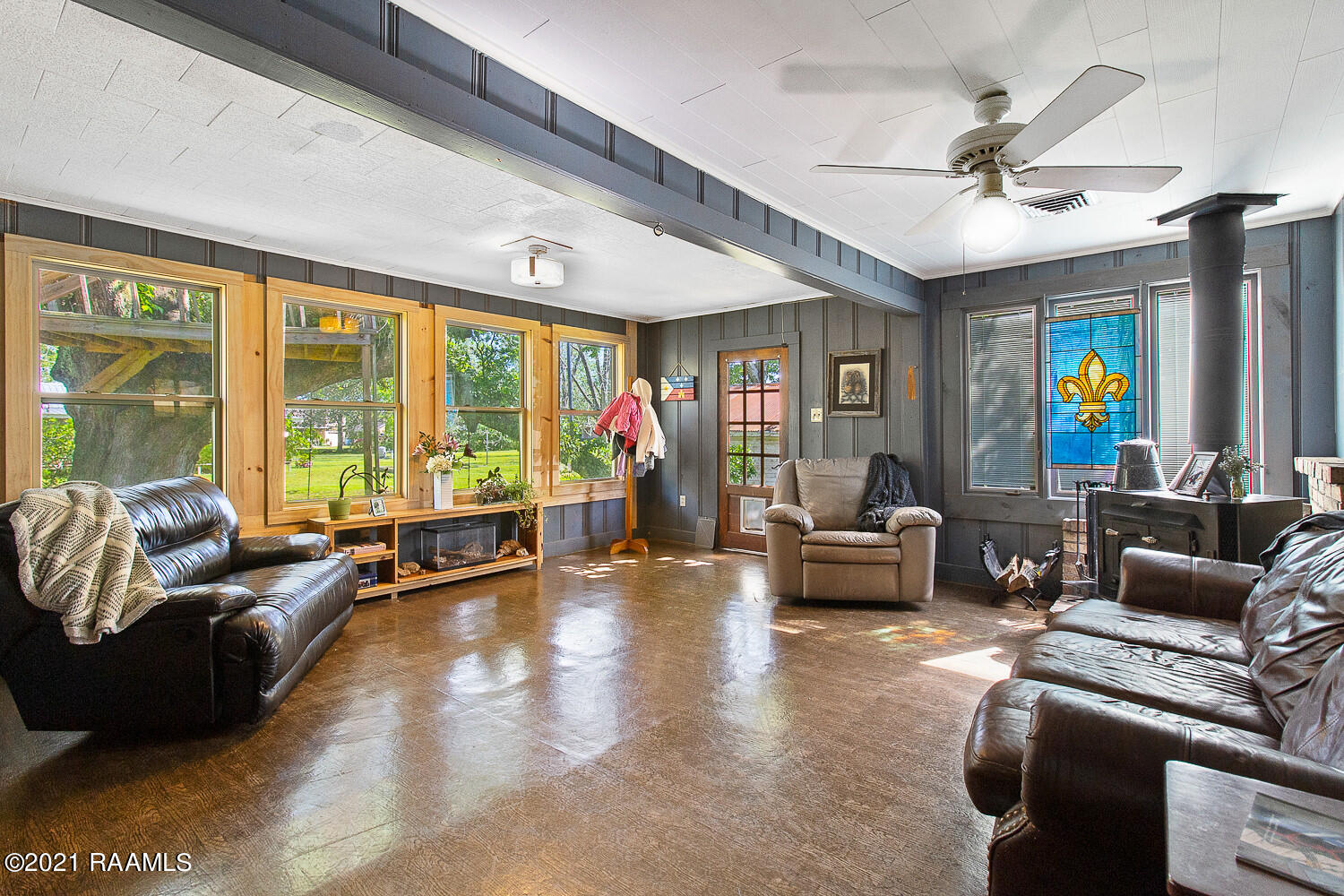 145 East Butcher Switch Road Lafayette, LA 70507 - Photo 11 of 22 Family Room