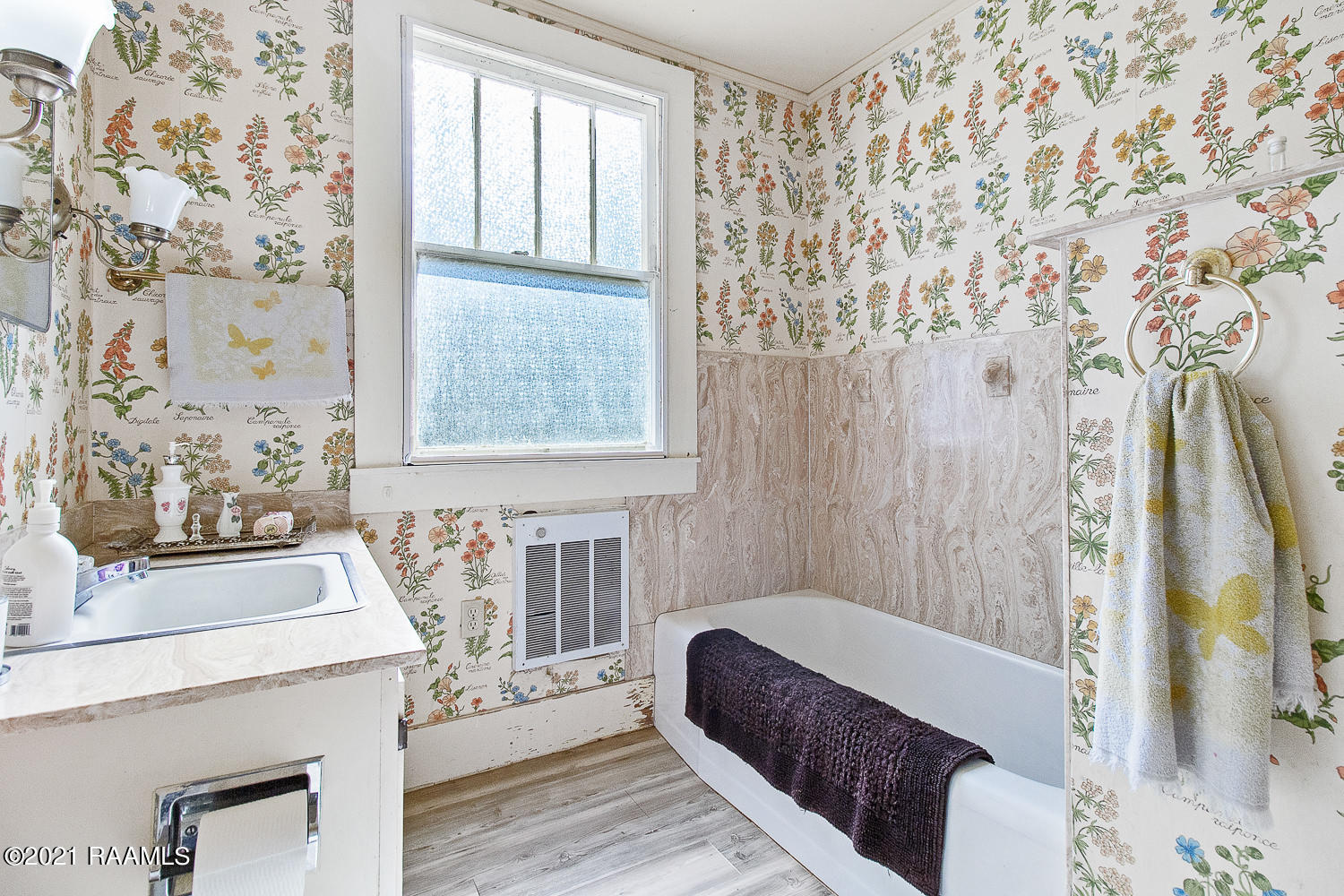145 East Butcher Switch Road Lafayette, LA 70507 - Photo 10 of 22 Downstairs Bathroom