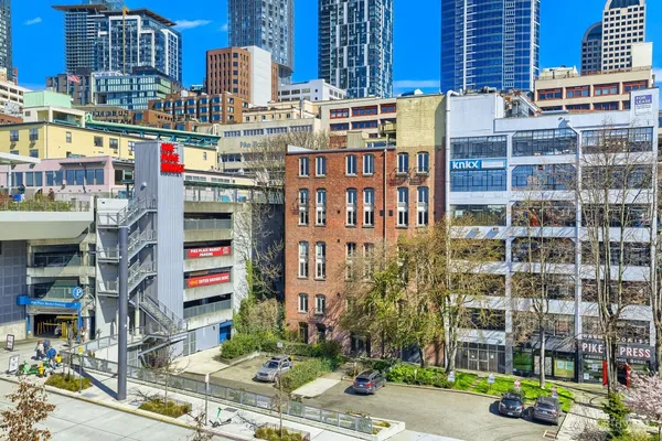 $3,950 | 1507 Western Avenue, Unit 602, Seattle, WA 98101