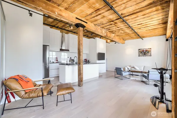 $3,950 | 1507 Western Avenue, Unit 602, Seattle, WA 98101