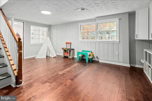 $899,000 | 4504 Neptune Drive, Alexandria, VA 22309