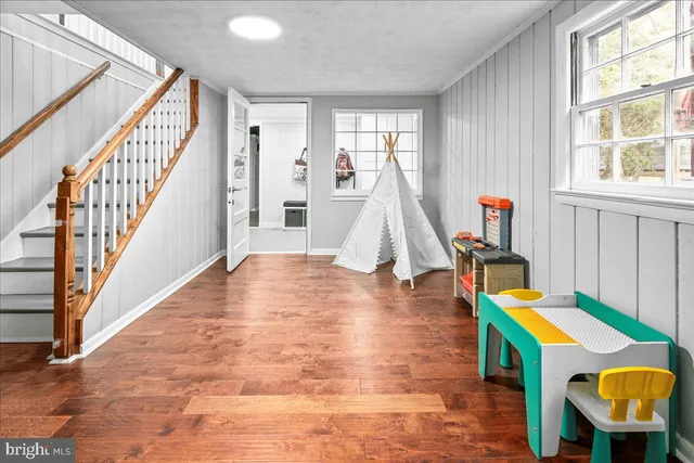 $899,000 | 4504 Neptune Drive, Alexandria, VA 22309