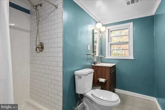 $899,000 | 4504 Neptune Drive, Alexandria, VA 22309