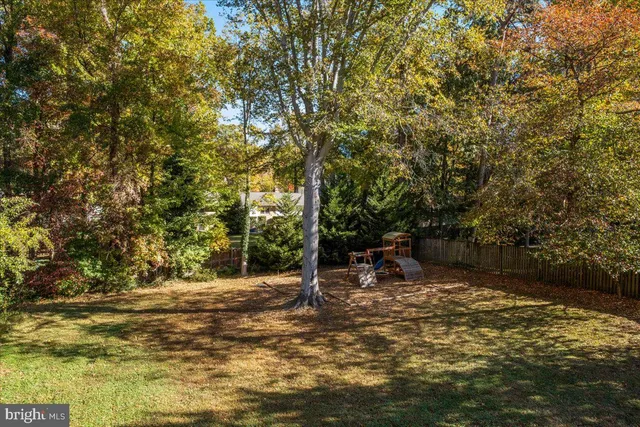 $899,000 | 4504 Neptune Drive, Alexandria, VA 22309