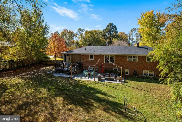 $899,000 | 4504 Neptune Drive, Alexandria, VA 22309