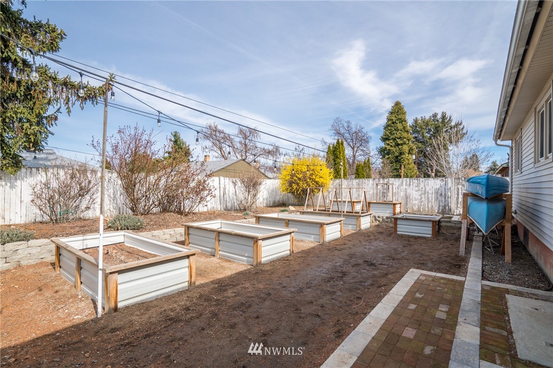 1112 Madison Street Wenatchee, WA 98801 - Photo 27 of 32 Gallery Image 27