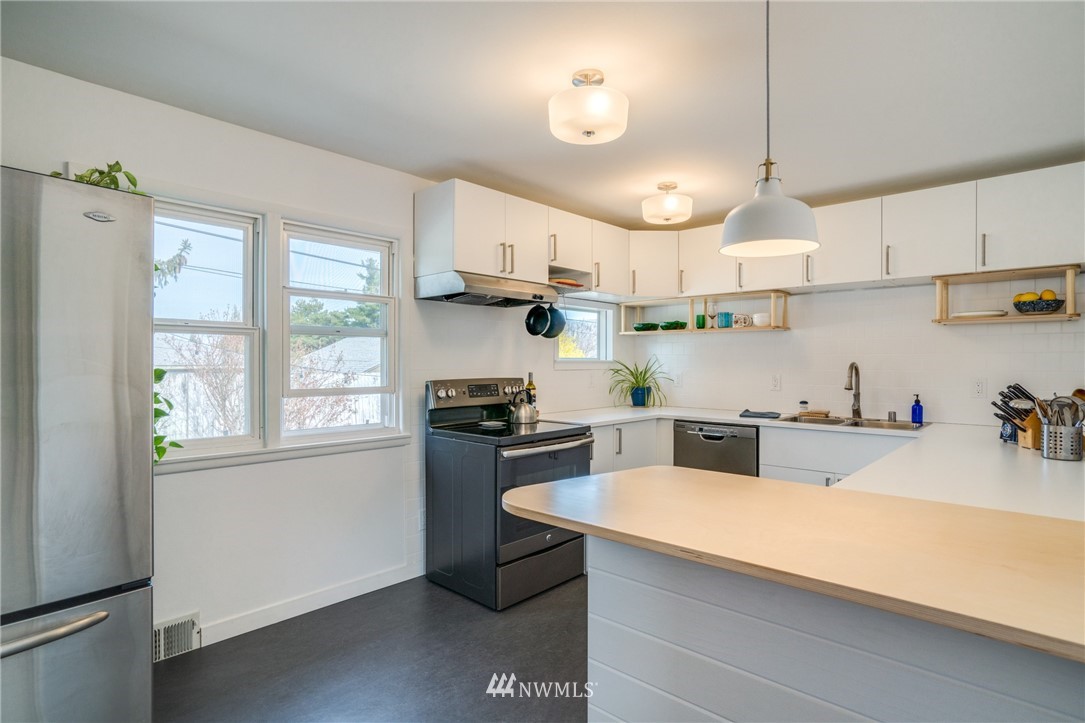 1112 Madison Street Wenatchee, WA 98801 - Photo 7 of 32 Gallery Image 7