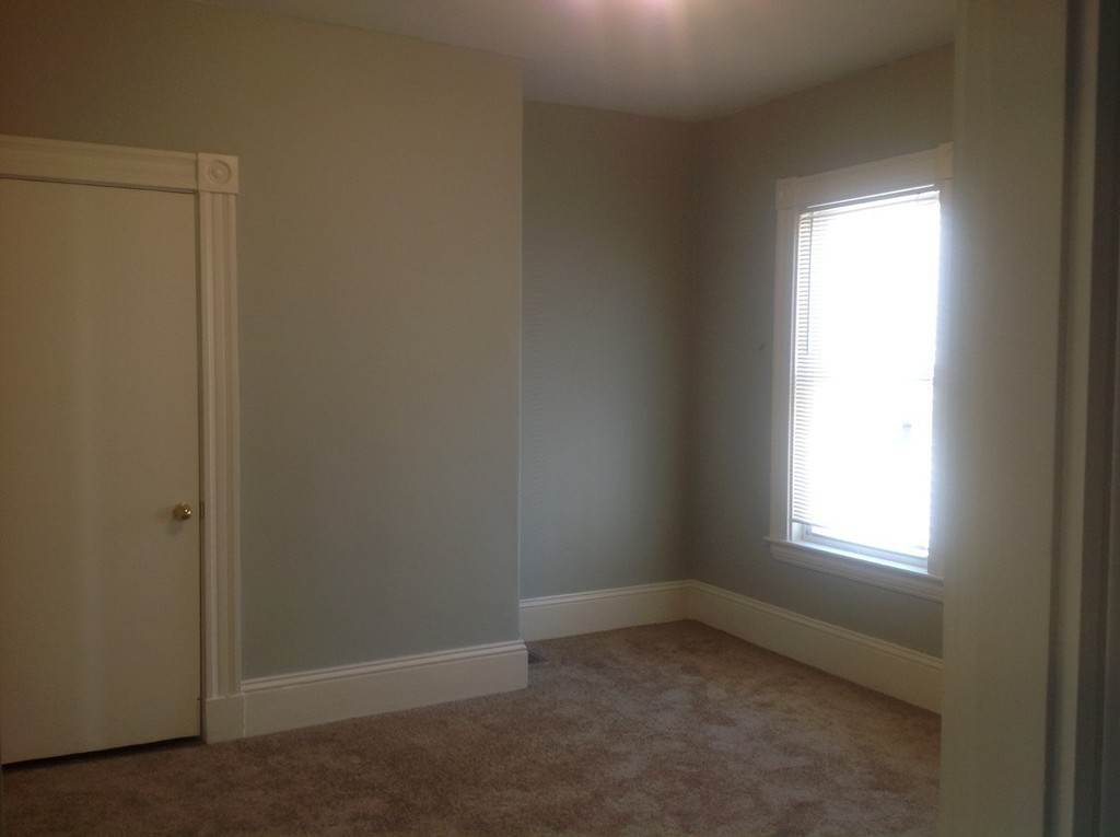 29 Lewis Street, Unit 2 Lynn, MA 01902 - Photo 13 of 22 an empty room with a window