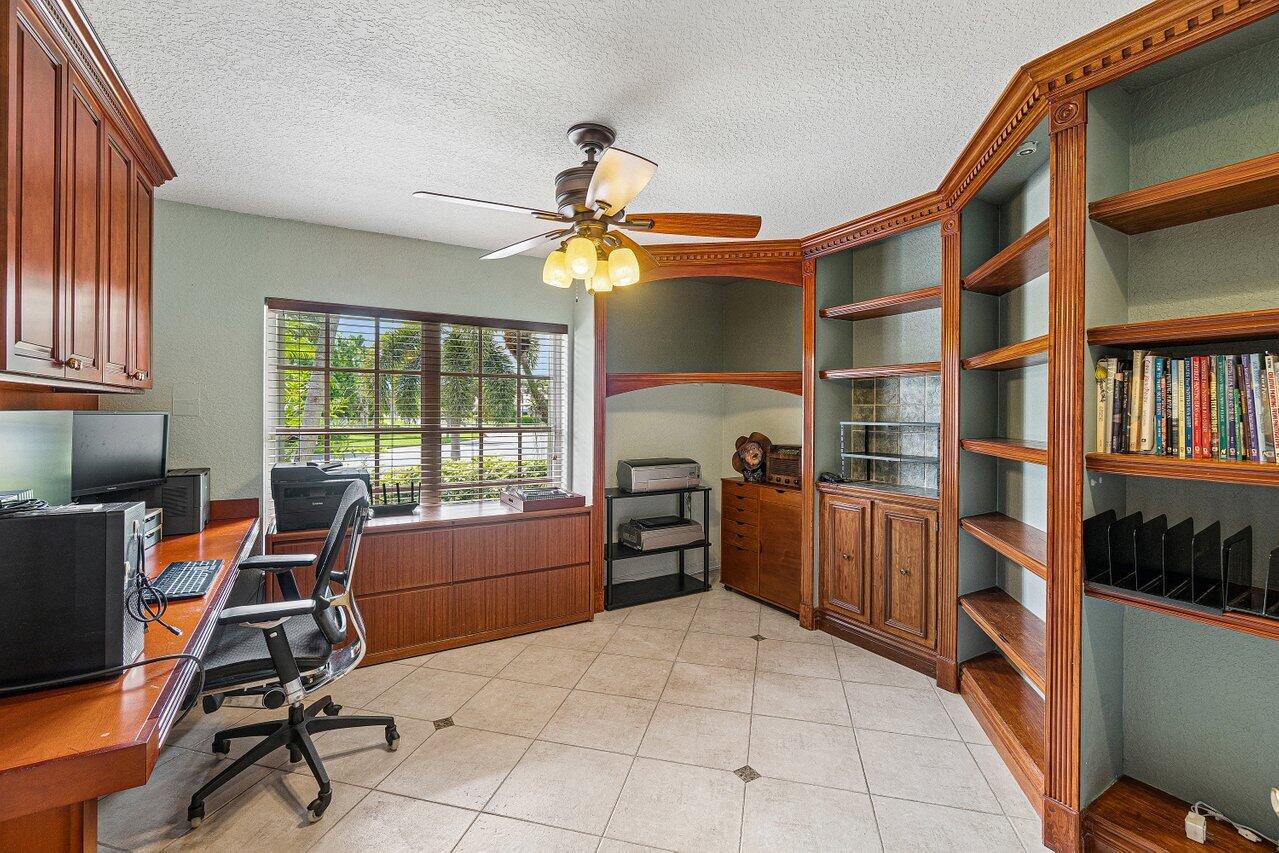 7398 Falls Road West Boynton Beach, FL 33437 - Photo 17 of 22 021-7398FallsRoadWest-BoyntonBeach-FL-33