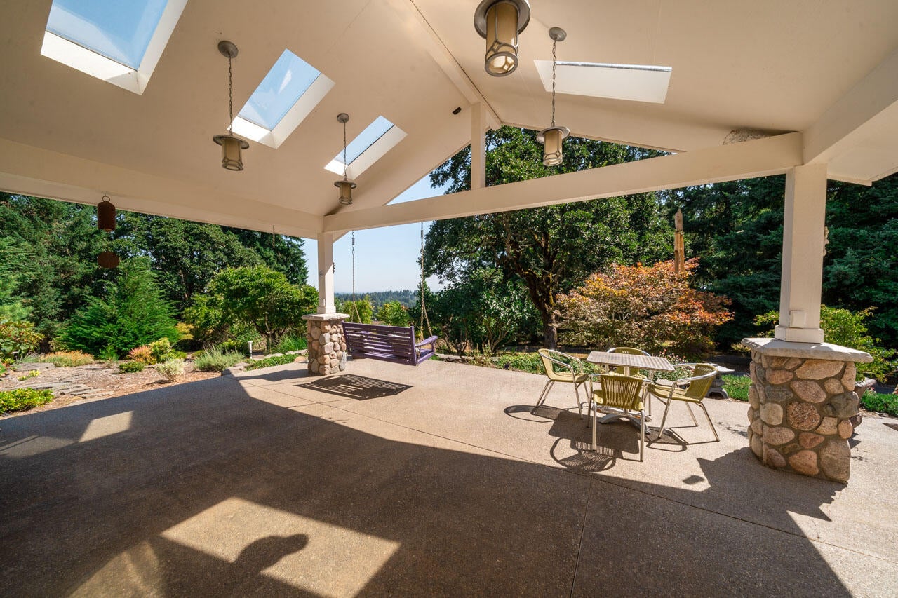 2076 Davis Road South Salem, OR 97306 - Photo 7 of 52 2076-Davis-Rd-S-7