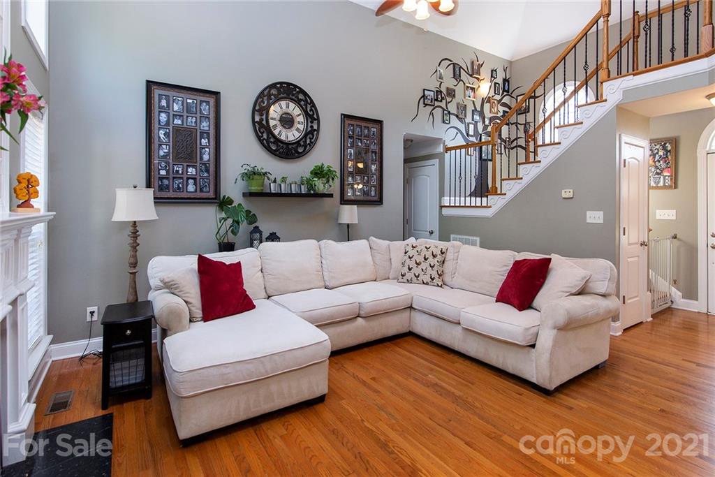 126 Fancy Hill Road Dallas, NC 28034 - Photo 3 of 27 Gallery Image 3
