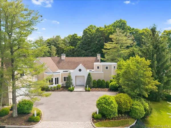 $2,100,000 | 32 The Crossing, Purchase, NY 10577