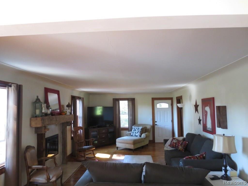 3892 Latson Road Howell, MI 48855 - Photo 9 of 34 Latson 3892 08.JPG