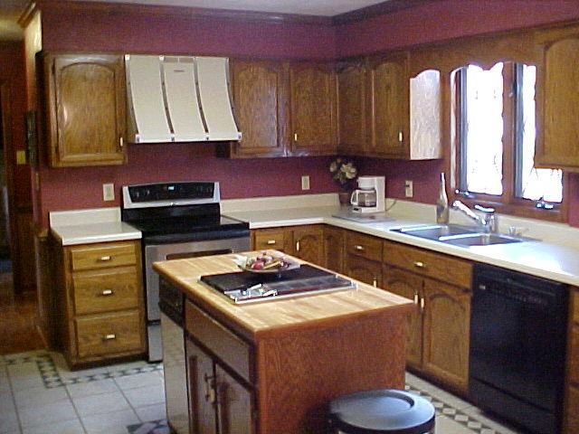 3504 Oak Ridge Road Fincastle, VA 24090 - Photo 18 of 26 Kitchen (1)