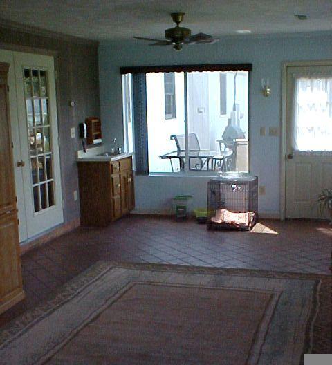 3504 Oak Ridge Road Fincastle, VA 24090 - Photo 9 of 26 Sunroom (1)