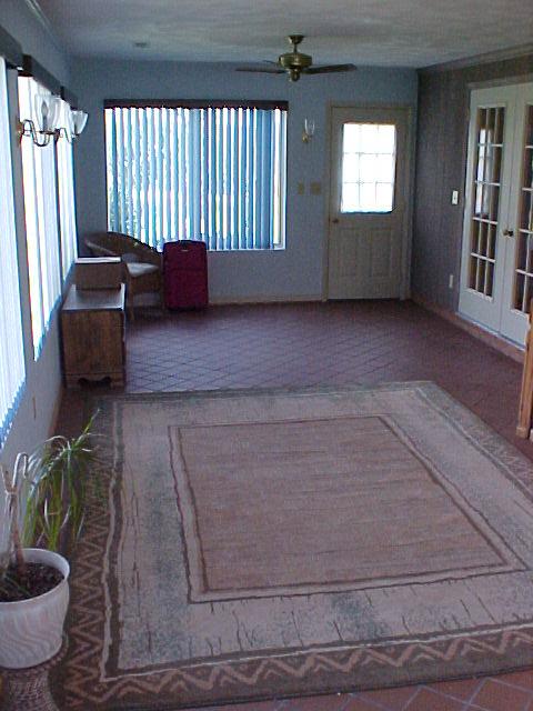 3504 Oak Ridge Road Fincastle, VA 24090 - Photo 10 of 26 Sunroom (2)