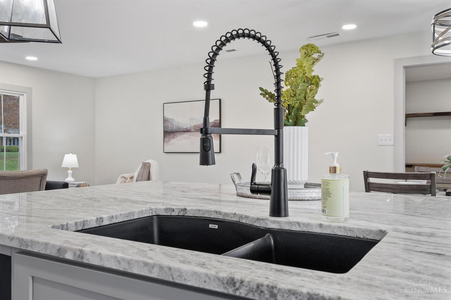 2635 Struble Road Cincinnati, OH 45231 - Photo 21 of 42 Gallery Image 21