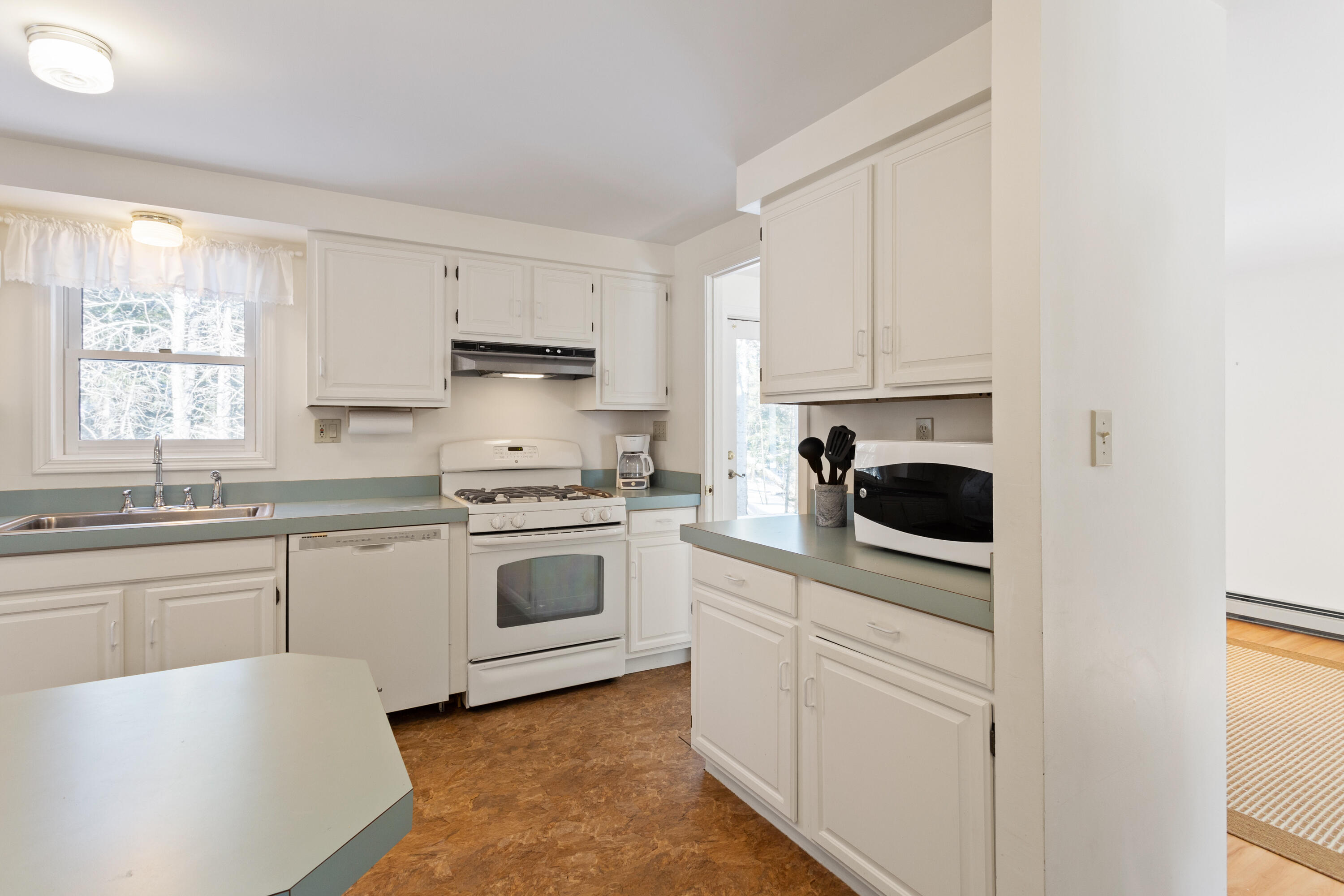 22 Tennis Club Road Mount Desert, ME 04662 - Photo 23 of 45 18-22TennisClubRd-NEH-KS