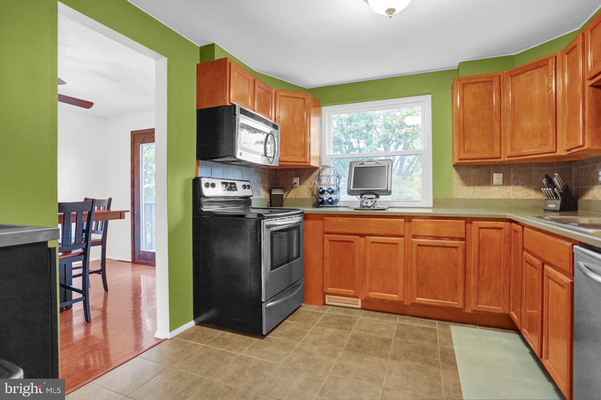 319 Egle Road Reading, PA 19601 - Photo 10 of 30