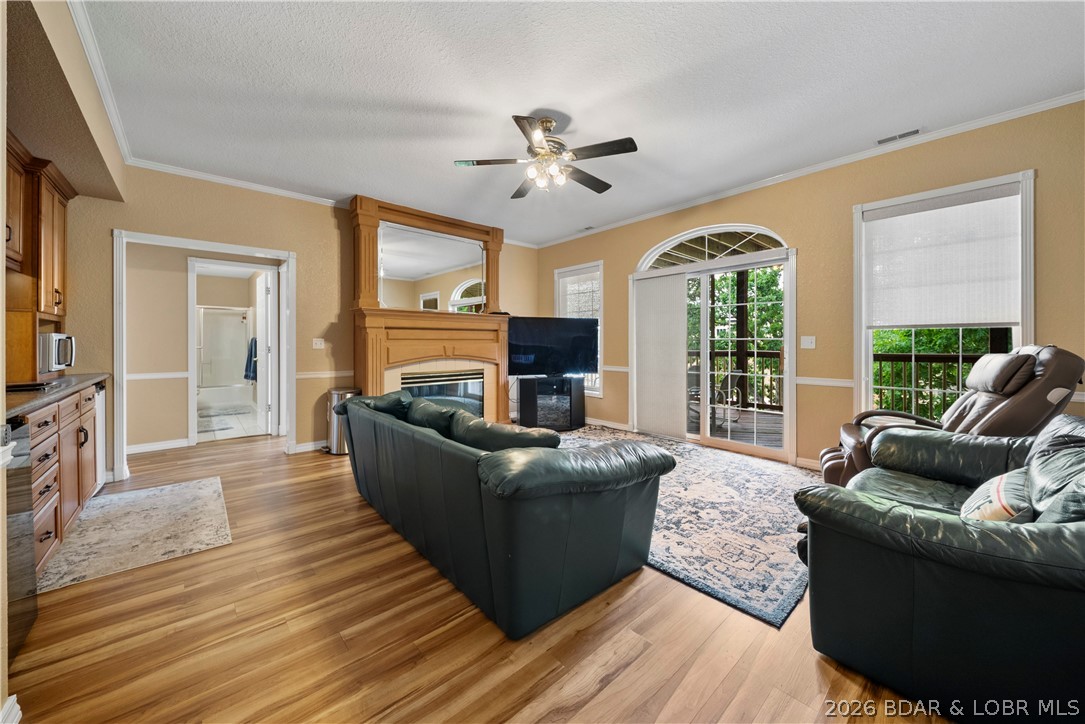 2247 Breezy Acres Road Osage Beach, MO 65065 - Photo 25 of 53 2nd living area downstairs