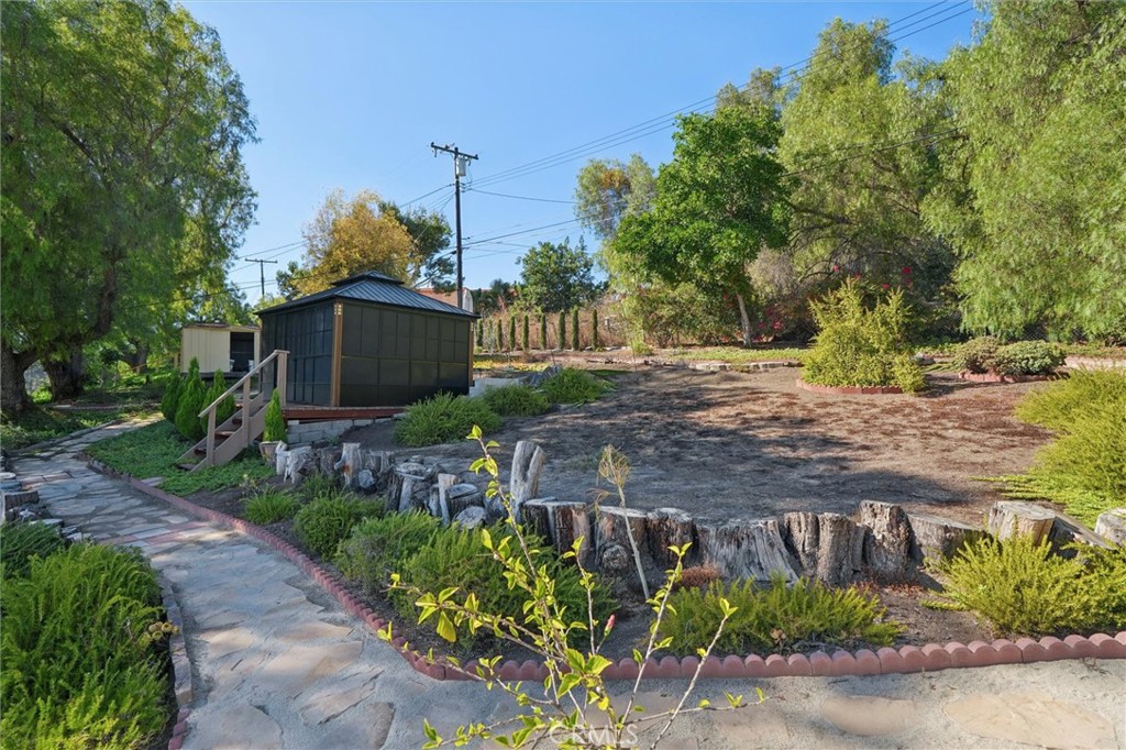 941 Laguna Road Fullerton, CA 92835 - Photo 5 of 52 Gallery Image 5