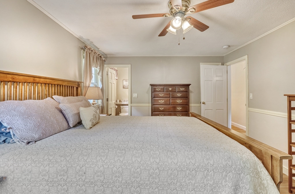 13 Tamarack Road Medfield, MA 02052 - Photo 24 of 41