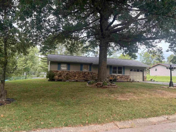 $189,900 | 4375 North Ridgewood Drive, Bloomington, IN 47404