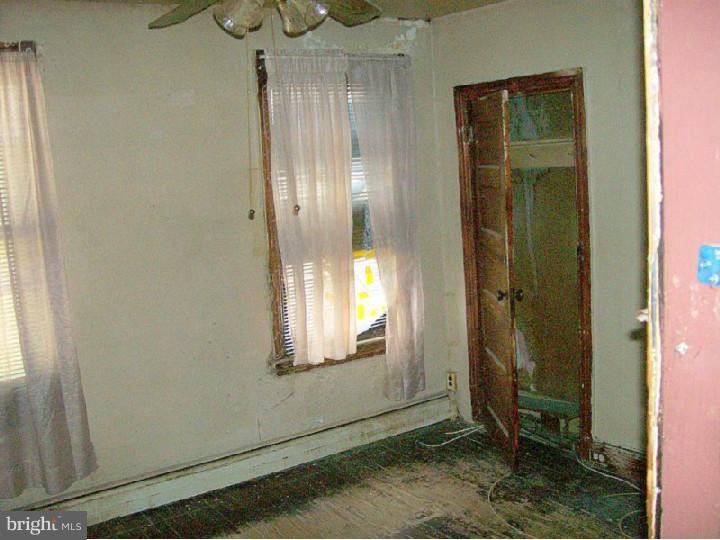 1932 Reed Street Philadelphia, PA 19146 - Photo 18 of 21