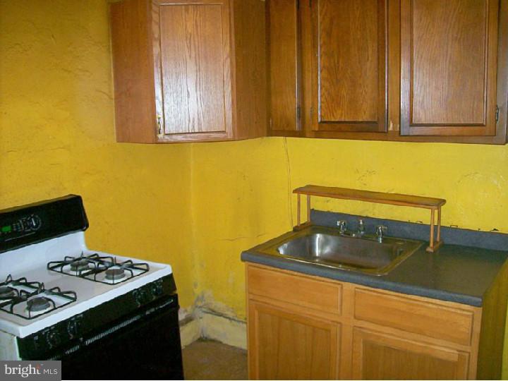 1932 Reed Street Philadelphia, PA 19146 - Photo 9 of 21
