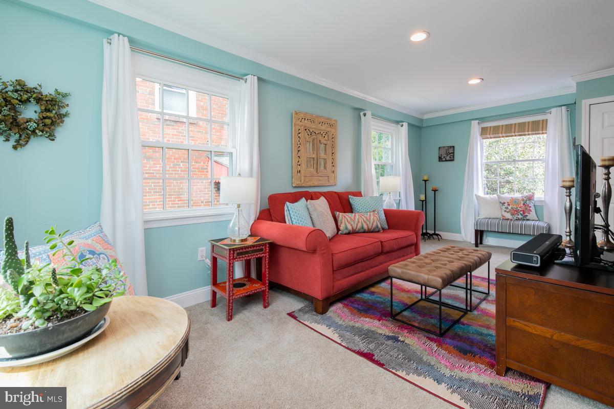 703 Forest Glen Road Silver Spring, MD 20901 - Photo 13 of 47