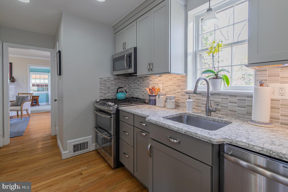 703 Forest Glen Road Silver Spring, MD 20901 - Photo 23 of 47
