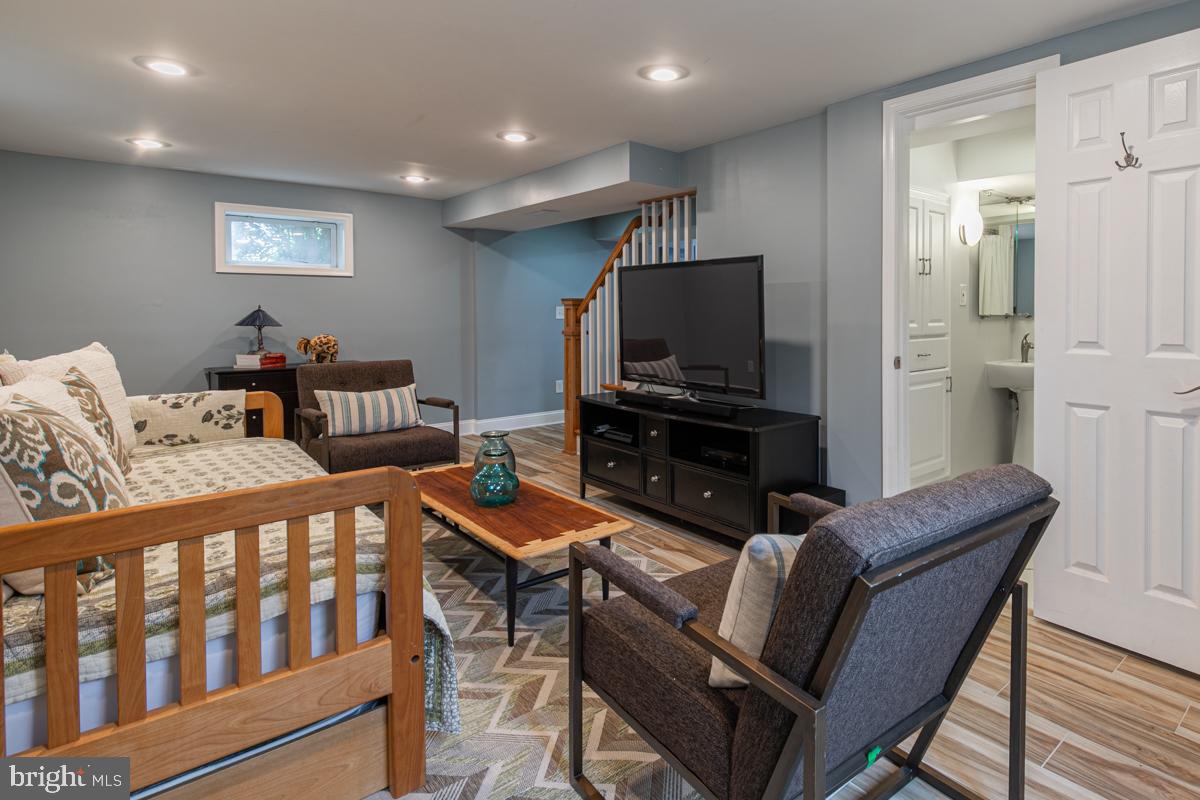703 Forest Glen Road Silver Spring, MD 20901 - Photo 40 of 47