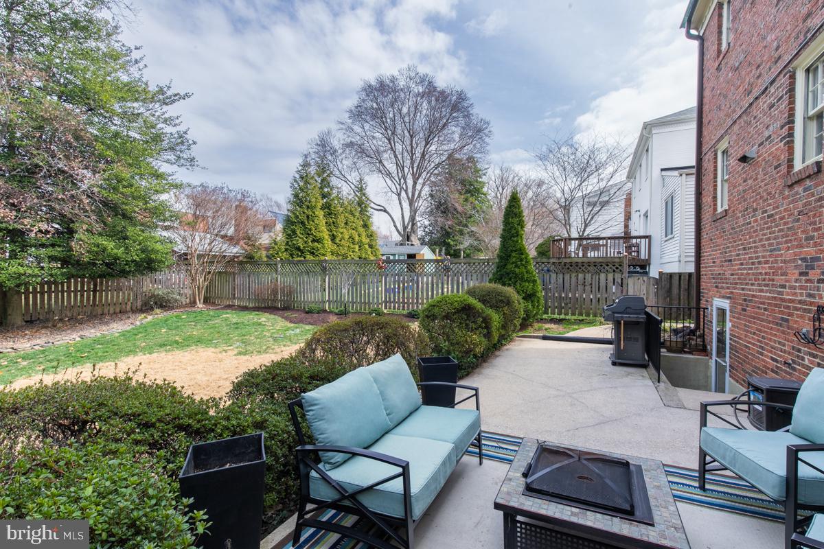 703 Forest Glen Road Silver Spring, MD 20901 - Photo 5 of 47