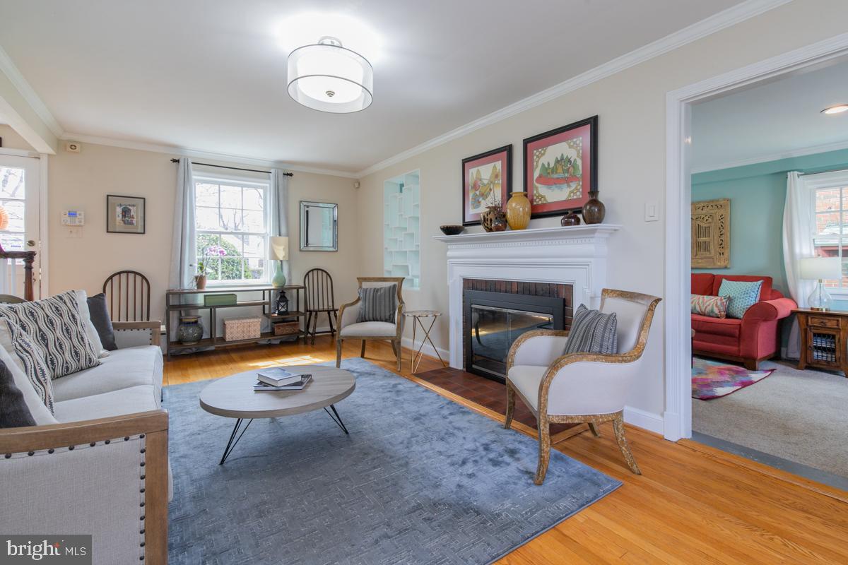 703 Forest Glen Road Silver Spring, MD 20901 - Photo 10 of 47