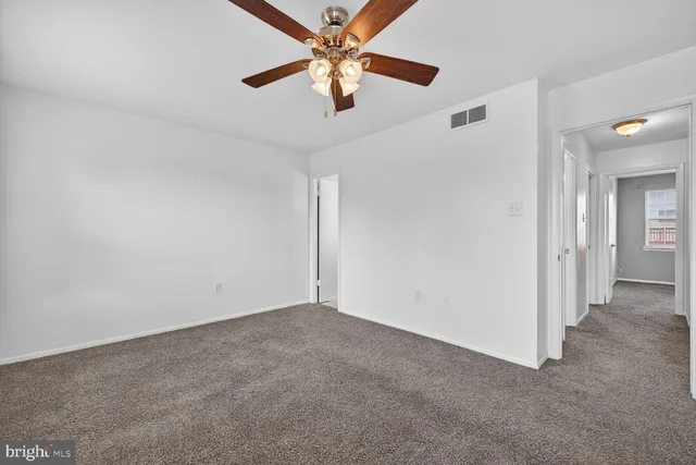 $2,400 | 5769 Sweet Bay Court, Frederick, MD 21703