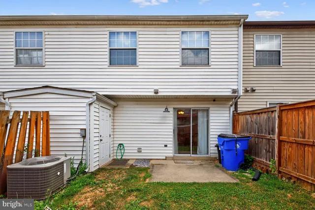 $2,400 | 5769 Sweet Bay Court, Frederick, MD 21703