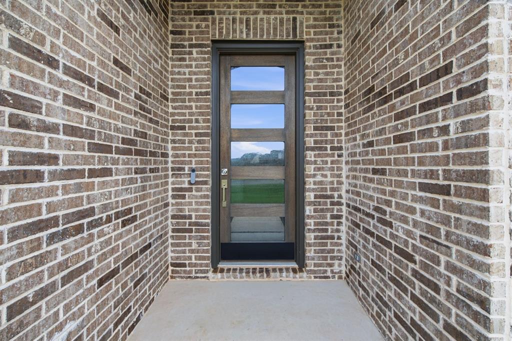 1128 Trinity Drive Springtown, TX 76082 - Photo 4 of 40