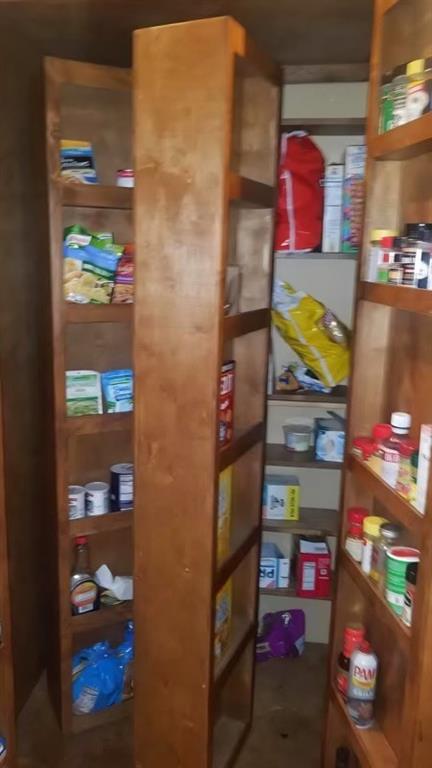 1118 Elk Ridge Drive Stephenville, TX 76401 - Photo 37 of 40 a balcony view with couple of stuff