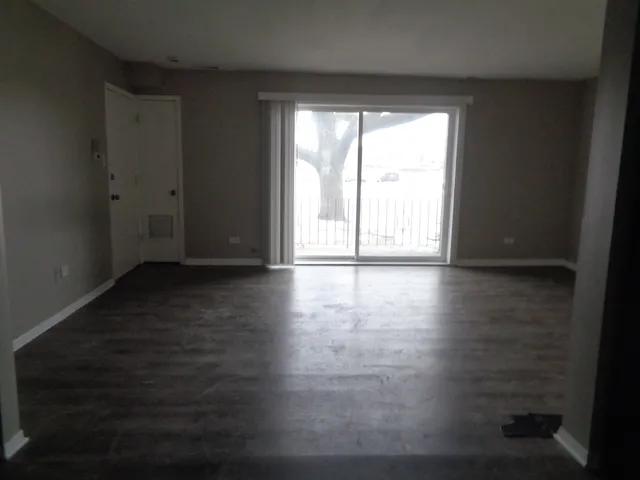 $1,425 | 9729 Ridgeland Avenue, Unit 102C, Oak Lawn, IL 60453