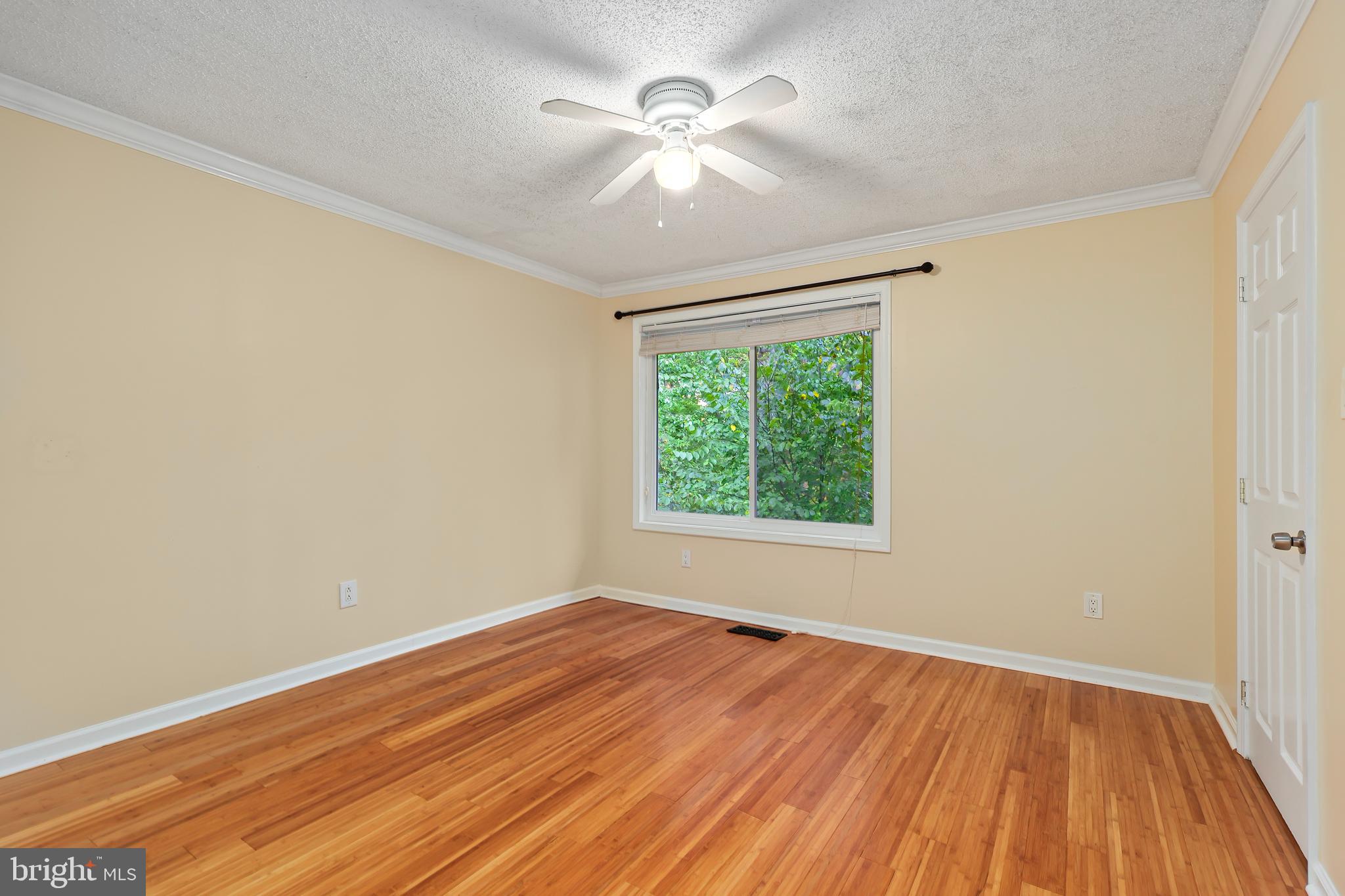 2256 White Cornus Lane Reston, VA 20191 - Photo 15 of 36