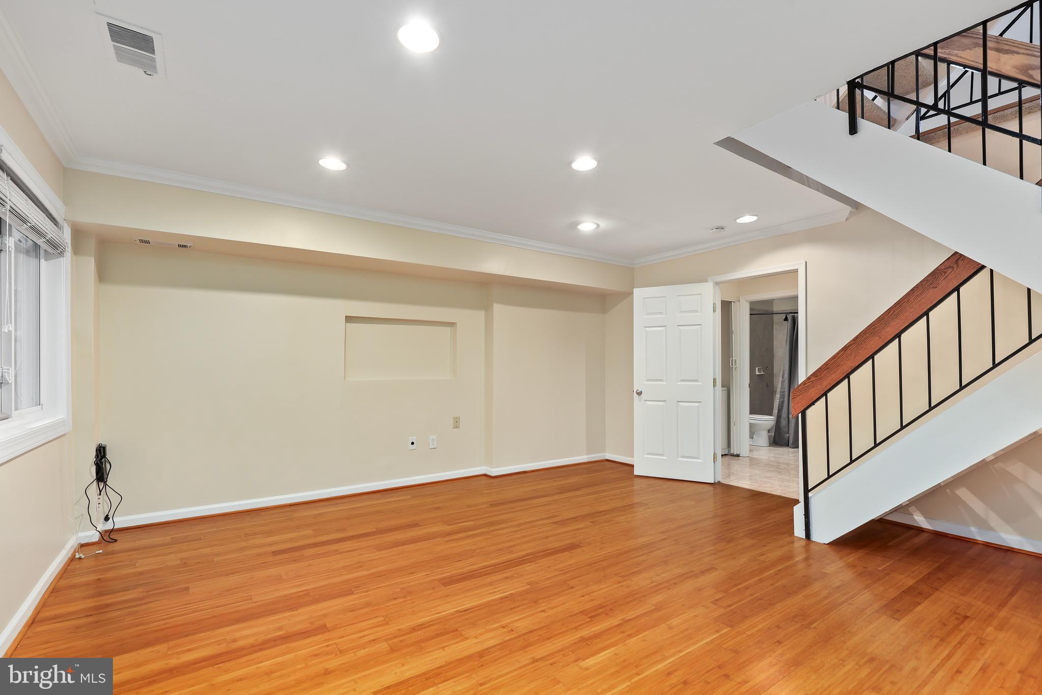 2256 White Cornus Lane Reston, VA 20191 - Photo 24 of 36