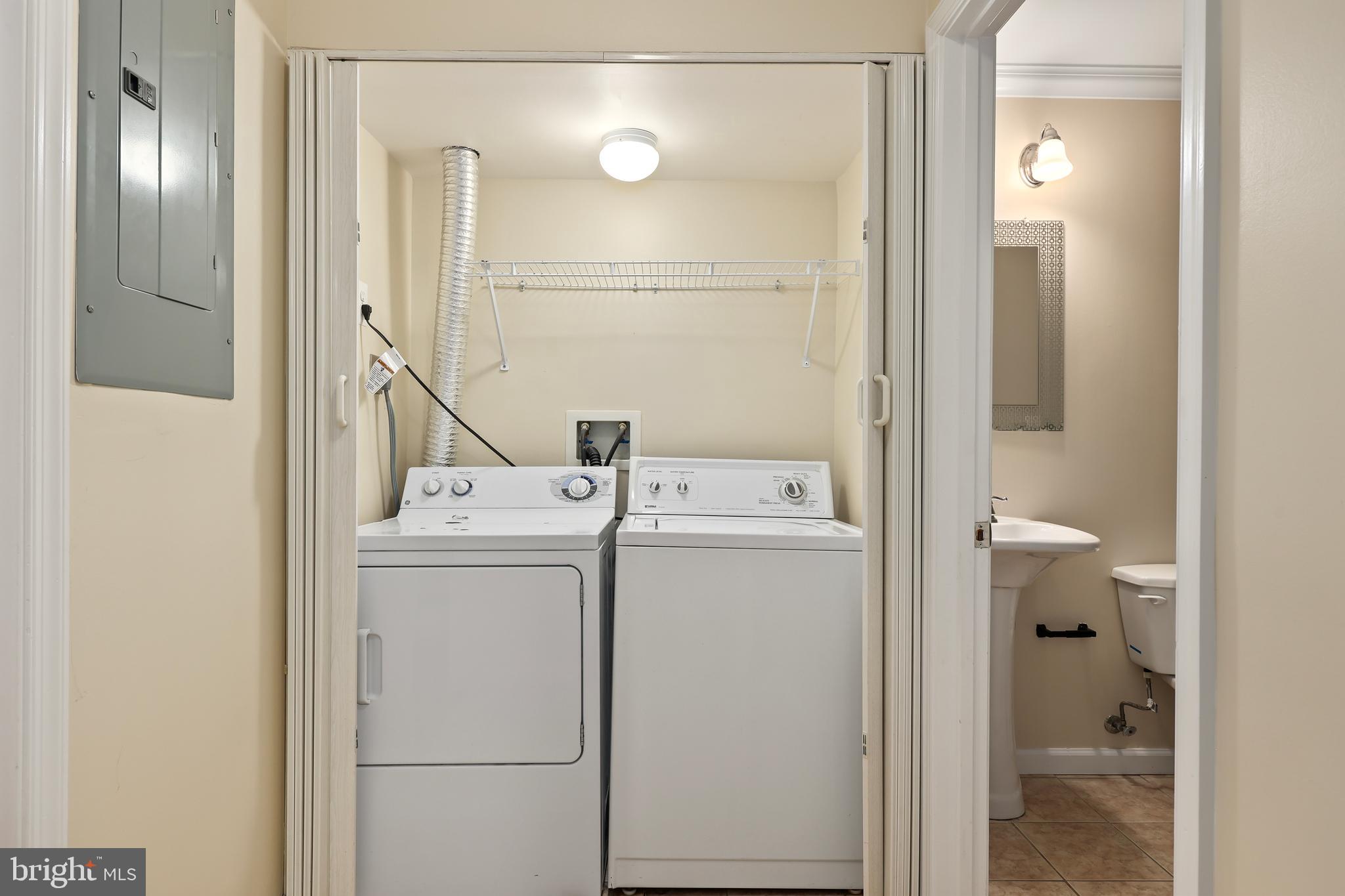 2256 White Cornus Lane Reston, VA 20191 - Photo 27 of 36