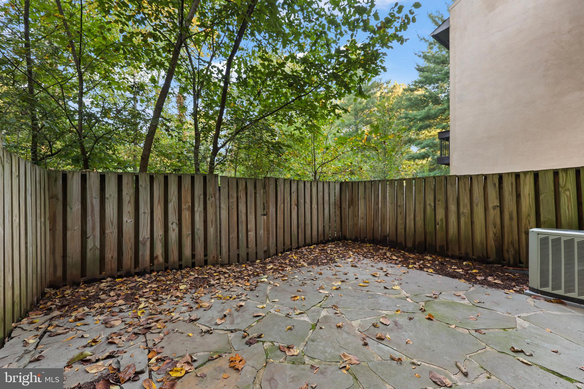 2256 White Cornus Lane Reston, VA 20191 - Photo 28 of 36