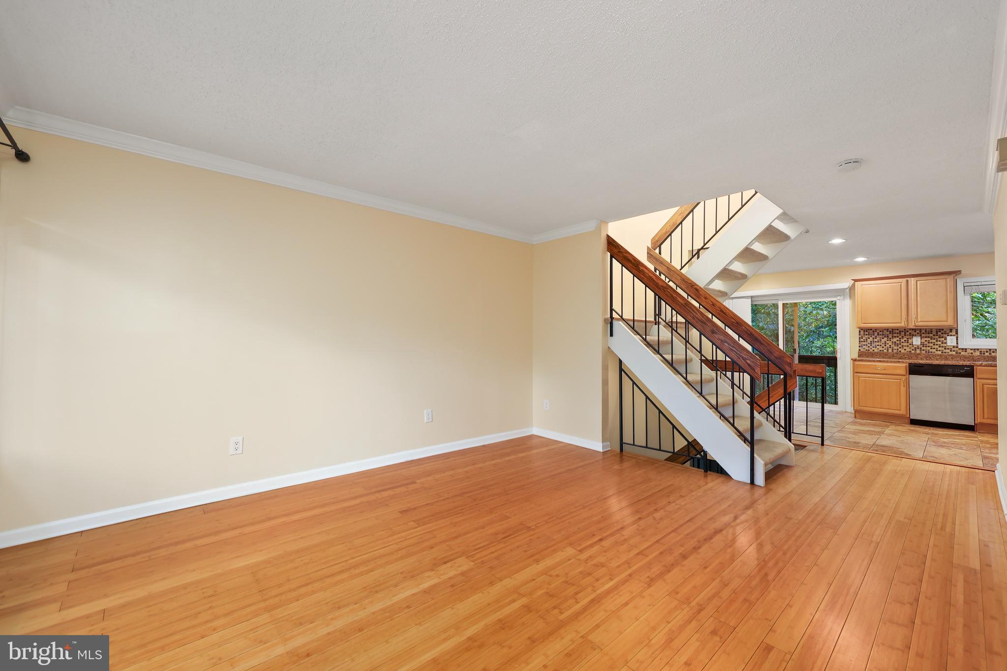 2256 White Cornus Lane Reston, VA 20191 - Photo 5 of 36