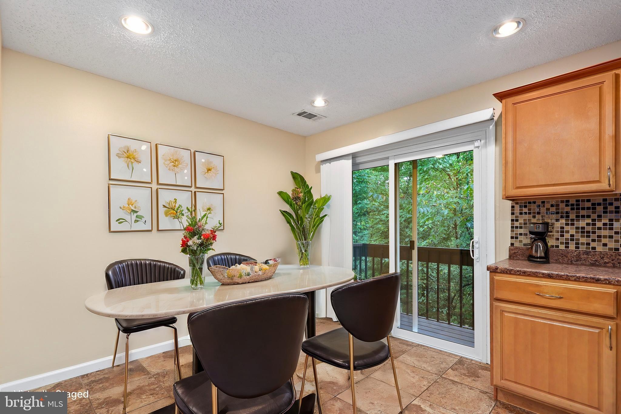 2256 White Cornus Lane Reston, VA 20191 - Photo 6 of 36