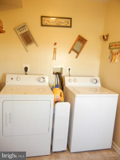 3915 Salem Bottom Road Westminster, MD 21157 - Photo 1 of 28 Interior (General)